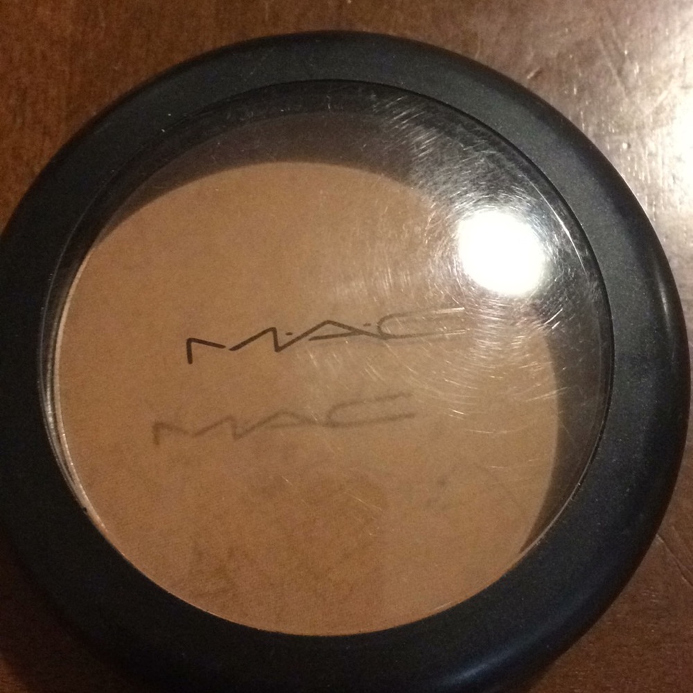 MAC BAIANA BRONZING POWDER
